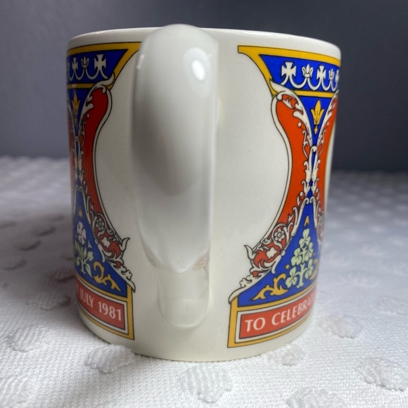 VTG Charles Diana "Royal Wedding" Etruria Wedgewood Special Edition Coffee Cups - Picture 5 of 11